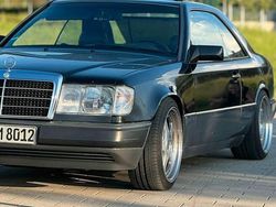 Schwarz Gebraucht 1991 Mercedes E300 Coupé | 9.999 €