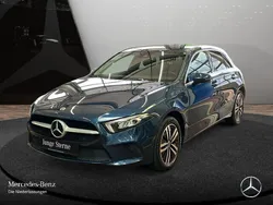 Blau Gebraucht 2021 Mercedes A250 Kleinwagen | 23.990 € (Guter Preis)