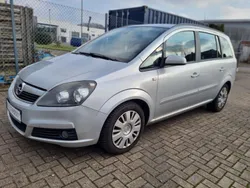 Silber Gebraucht 2008 Opel Zafira Van / Kleinbus | 2.490 € (Fairer Preis)