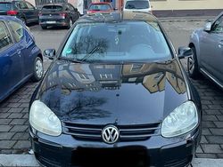 Schwarz Gebraucht 2004 VW Golf IV Kleinwagen | 1.200 € (Guter Preis)