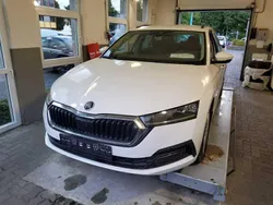 Candy white Gebraucht 2022 Skoda Octavia Ambition Kombi | 23.485 € (Superpreis)