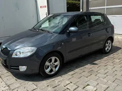 Grau Gebraucht 2008 Skoda Fabia Sport Limousine | 2.990 € (Fairer Preis)