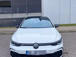 Weiß Gebraucht 2023 VW Golf VIII R-line Plus Kleinwagen | 31.100 € (Etwas zu teuer)