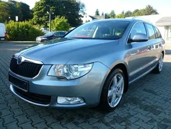 Grau Gebraucht 2013 Skoda Superb Ambition Kombi | 8.900 € (Fairer Preis)