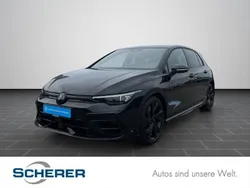 Grenadillschwarz metallic (metallic) Gebraucht 2024 VW Golf VIII Black Edition Limousine | 57.800 €