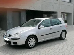 Grau Gebraucht 2005 VW Golf V Limousine | 2.750 € (Fairer Preis)