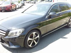 Schwarz Gebraucht 2021 Mercedes C300e Exclusive Limousine | 22.980 €