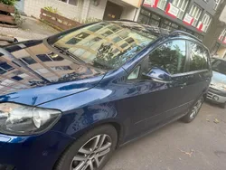 Blau Gebraucht 2009 VW Golf Plus Cross Van / Kleinbus | 5.700 €