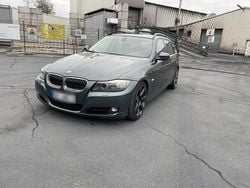 Grau Gebraucht 2008 BMW 330 Kombi | 7.700 € (Superpreis)