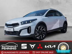 Weiss Neu 2025 Kia XCeed 3 SUV | 33.350 € (Etwas zu teuer)