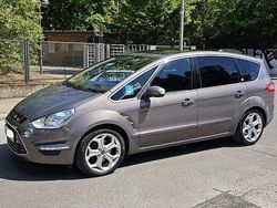 Grau Gebraucht 2012 Ford S-MAX S Van / Kleinbus | 6.600 € (Teuer)