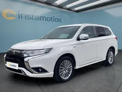 Weiß Gebraucht 2019 Mitsubishi Outlander P-HEV SUV | 22.249 € (Fairer Preis)
