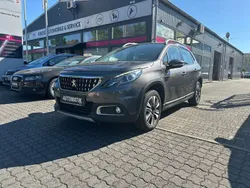 Grau Gebraucht 2016 Peugeot 2008 Allure SUV | 10.499 € (Fairer Preis)