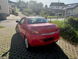 Rot Gebraucht 2005 Opel Tigra Cabrio | 1.450 € (Teuer)