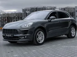Grau Gebraucht 2016 Porsche Macan S SUV | 34.899 € (Etwas zu teuer)