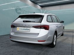Silber Gebraucht 2021 Skoda Octavia Ambition Kombi | 23.649 € (Fairer Preis)