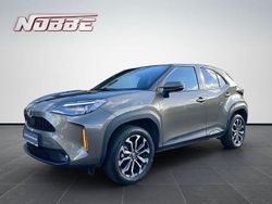Gold Gebraucht 2022 Toyota Yaris Cross Team SUV | 21.990 € (Guter Preis)