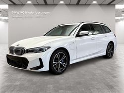 Weiß Gebraucht 2024 BMW 330e M Sport Kombi | 43.490 € (Superpreis)