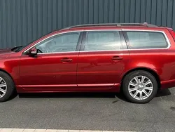 Rot Gebraucht 2011 Volvo V70 Kombi | 6.850 €