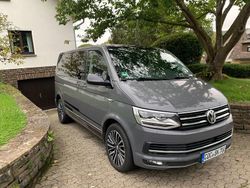 Schwarz Gebraucht 2015 VW Multivan Highline Van | 30.400 € (Teuer)