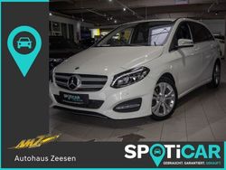 Calcitweiss Gebraucht 2018 Mercedes B220 Style Van / Kleinbus | 20.850 € (Etwas zu teuer)