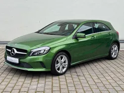 Grün Gebraucht 2017 Mercedes A180 Urban Limousine | 13.955 € (Fairer Preis)