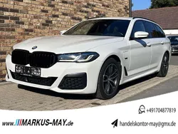 Alpinweiss iii Gebraucht 2022 BMW 530e M Sport Kombi | 31.888 € (Fairer Preis)