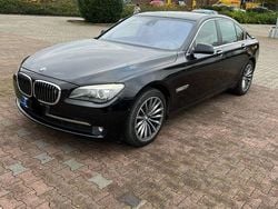 Schwarz Gebraucht 2008 BMW 740L Sport Line Limousine | 13.000 €