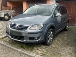 Grau Gebraucht 2007 VW Touran Cross Van / Kleinbus | 2.700 €