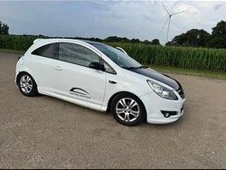 Weiß Gebraucht 2008 Opel Corsa Kleinwagen | 1.950 € (Fairer Preis)
