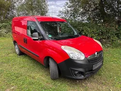 Rot Gebraucht 2014 Opel Combo Van / Kleinbus | 2.999 € (Guter Preis)