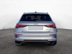 Silber Gebraucht 2023 Audi A3 Sportback Advanced Limousine | 29.949 € (Superpreis)