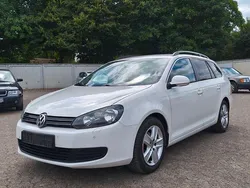 Weiß Gebraucht 2010 VW Golf VI Kombi | 3.100 € (Guter Preis)