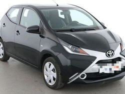 Schwarz Gebraucht 2017 Toyota Aygo Cool Kleinwagen | 7.990 € (Fairer Preis)
