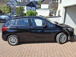Schwarz Gebraucht 2017 BMW 218 Active Tourer Advantage Van / Kleinbus | 14.900 € (Fairer Preis)