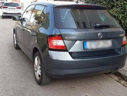 Grau Gebraucht 2017 Skoda Fabia Ambition Kleinwagen | 6.999 € (Fairer Preis)