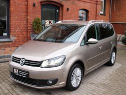 Beige Gebraucht 2014 VW Touran Cup Van / Kleinbus | 10.999 € (Fairer Preis)