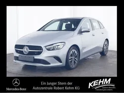Silber Gebraucht 2024 Mercedes B200 Van / Kleinbus | 30.959 € (Fairer Preis)