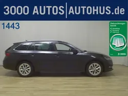 Moonweiß met. Gebraucht 2020 Skoda Octavia First Edition Kombi | 19.980 € (Superpreis)