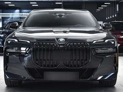 Carbonschwarz metallic Gebraucht 2024 BMW 740 M Sport Limousine | 98.600 €