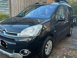 Schwarz Gebraucht 2014 Citroën Berlingo SELECTION Van / Kleinbus | 6.200 € (Guter Preis)