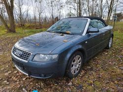 Grau Gebraucht 2002 Audi A4 Cabriolet Cabrio | 2.290 € (Superpreis)