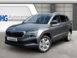 Graphitgrau Gebraucht 2025 Skoda Karoq SUV | 33.990 € (Fairer Preis)