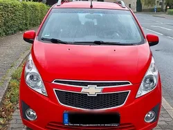 Rot Gebraucht 2010 Chevrolet Spark Kleinwagen | 2.600 € (Fairer Preis)