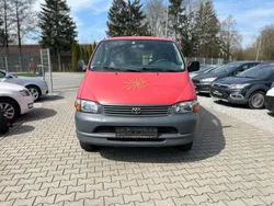 Rot Gebraucht 2005 Toyota HiAce Van / Kleinbus | 3.500 € (Guter Preis)