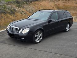 Schwarz Gebraucht 2009 Mercedes E200 Limousine | 6.750 € (Superpreis)