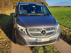 Grau Gebraucht 2016 Mercedes V220 Edition Van / Kleinbus | 29.900 € (Fairer Preis)