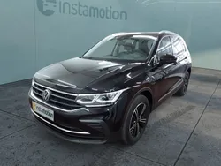 Schwarz Gebraucht 2024 VW Tiguan Move SUV | 37.372 € (Fairer Preis)