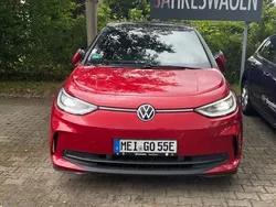 Rot Gebraucht 2024 VW ID.3 Pro Kleinwagen | 44.990 €