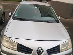 Silber Gebraucht 2007 Renault Mégane GrandTour Kombi | 3.999 €